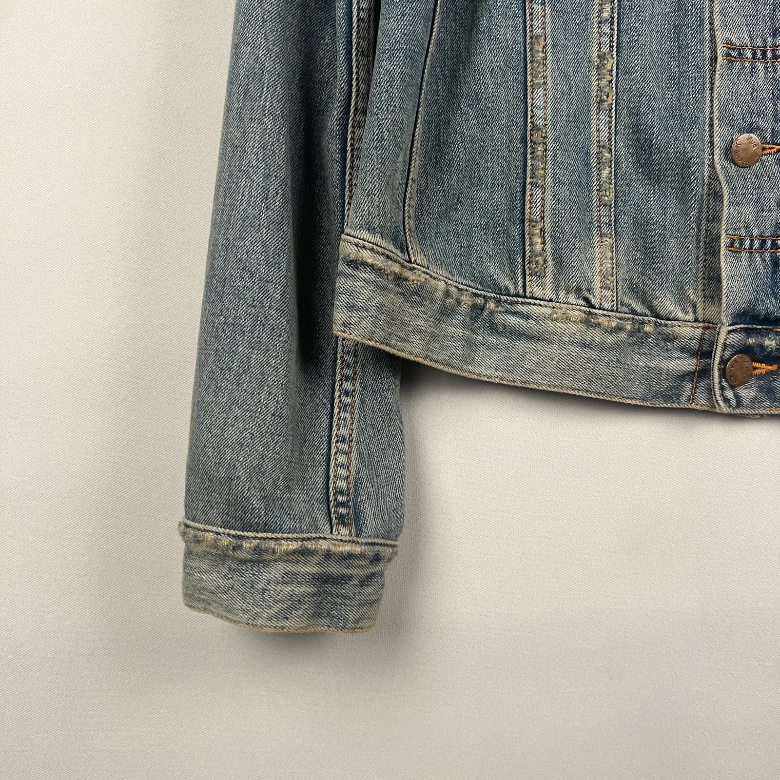 Nudie Jeans Co — Giacca denim anni 2000 chiara