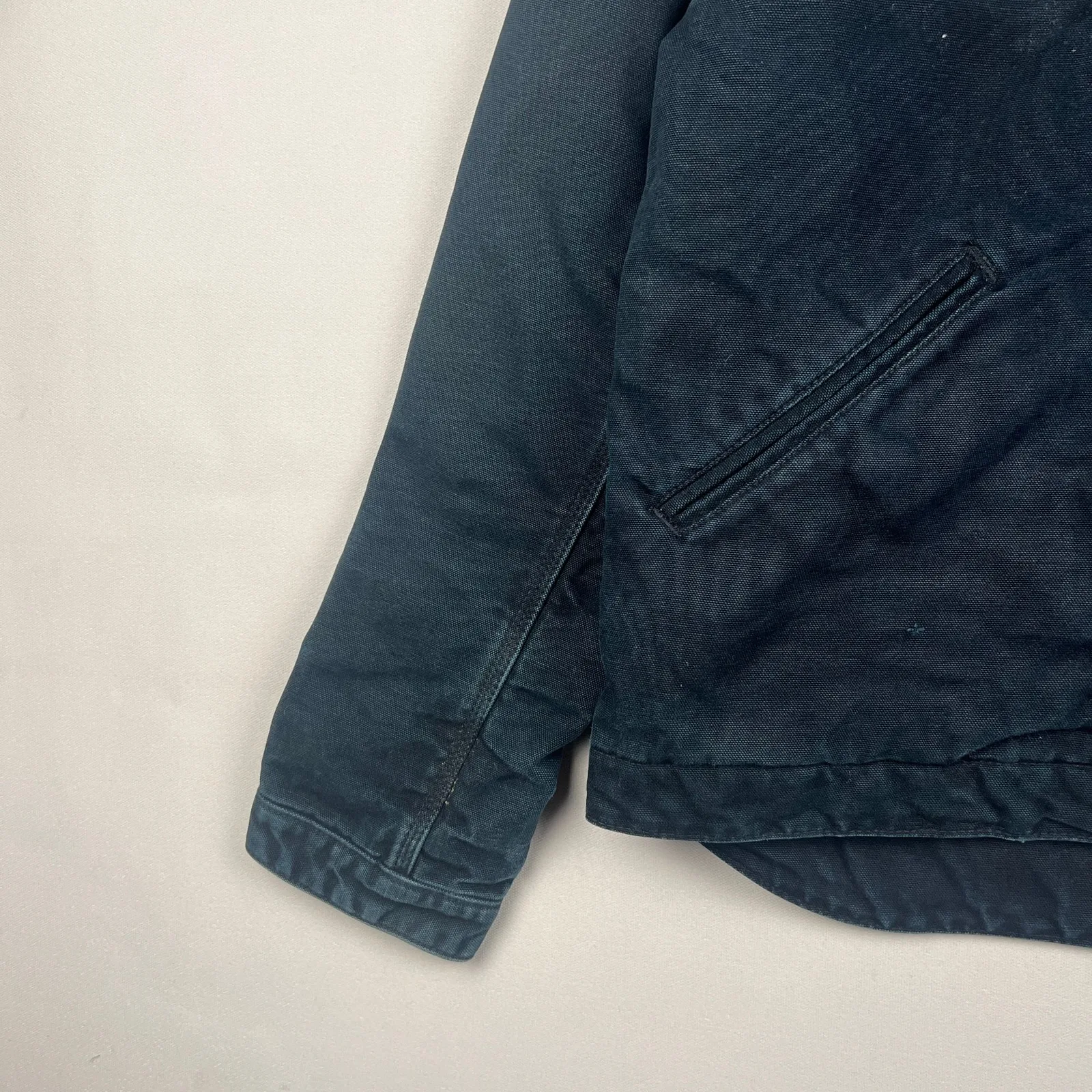 Carhartt — Black jacket with embroidery and 90s patina — 6