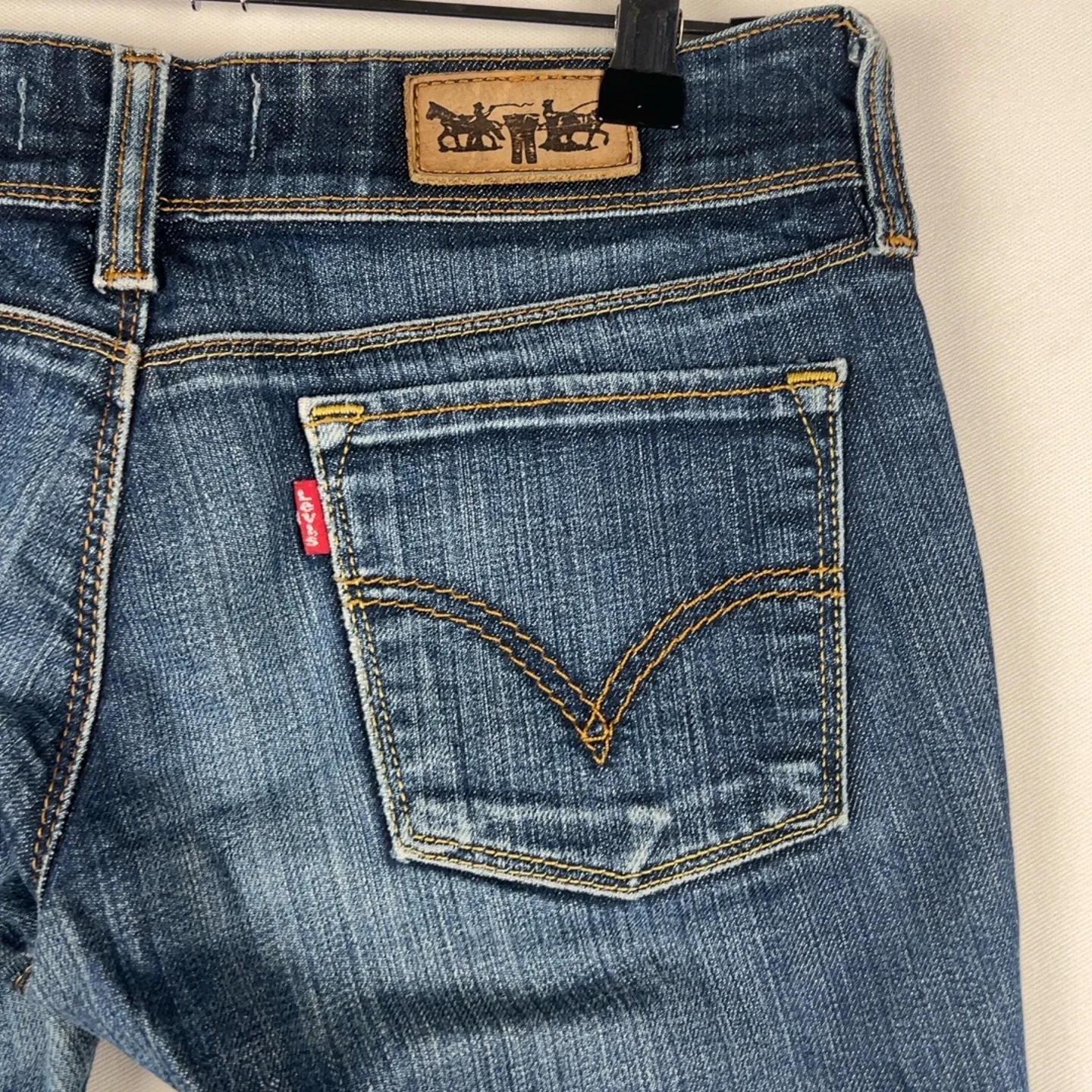 Levi's 571 — Jeans gamba dritta con tasche posteriori blu — 5