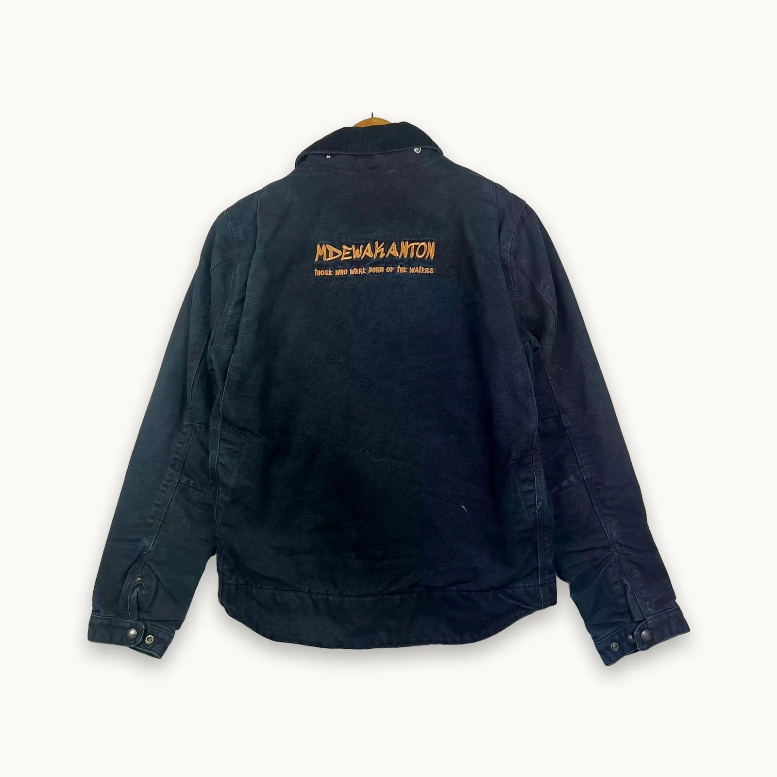 Carhartt — Black jacket with embroidery and 90s patina — 8