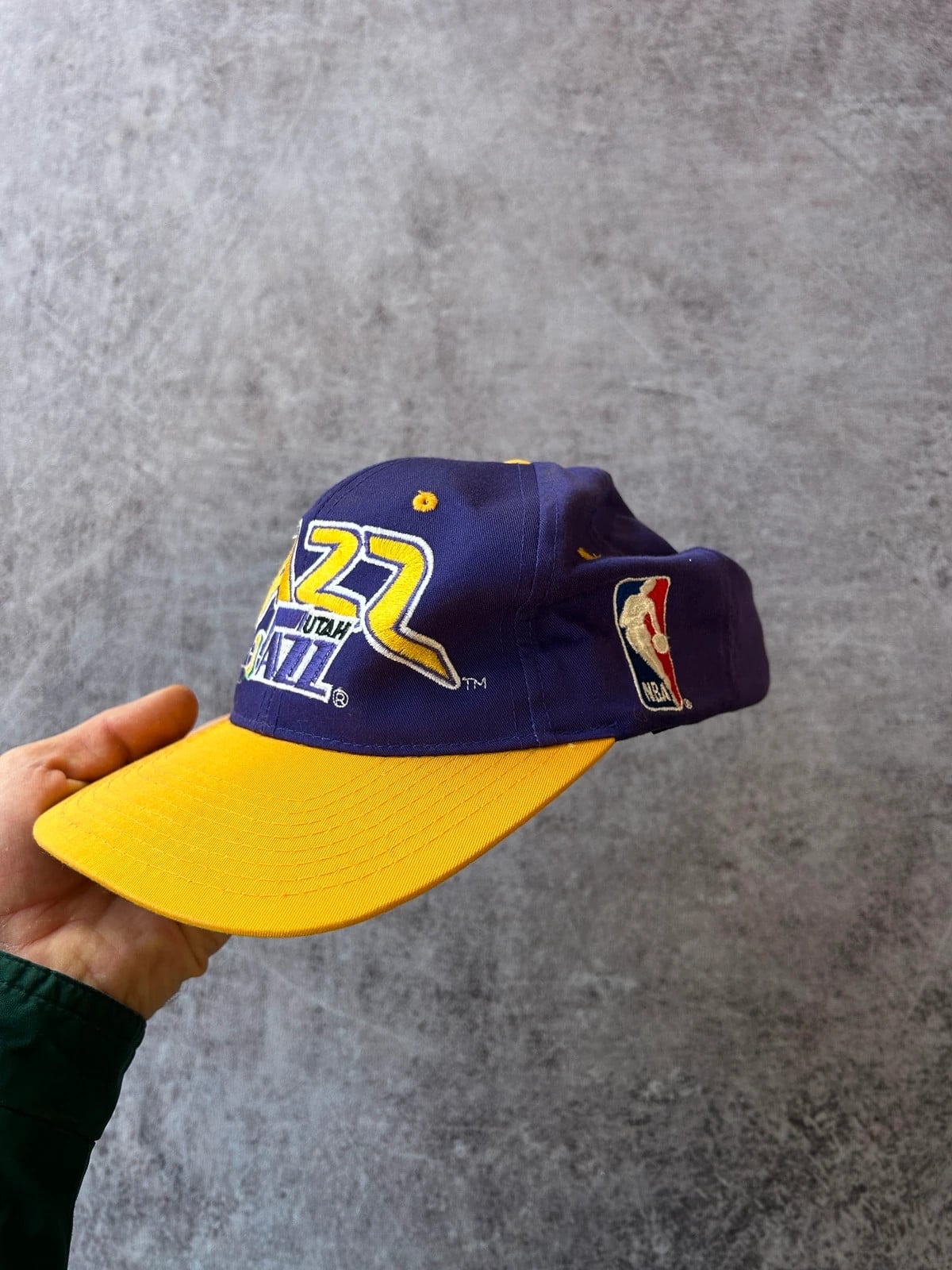 NBA — Cappellino vintage Utah Jazz anni 90 viola e giallo — 2