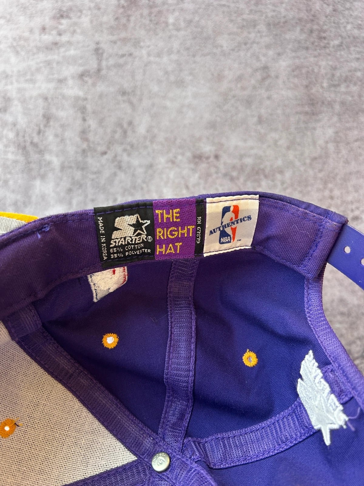NBA — Cappellino vintage Utah Jazz anni 90 viola e giallo — 5