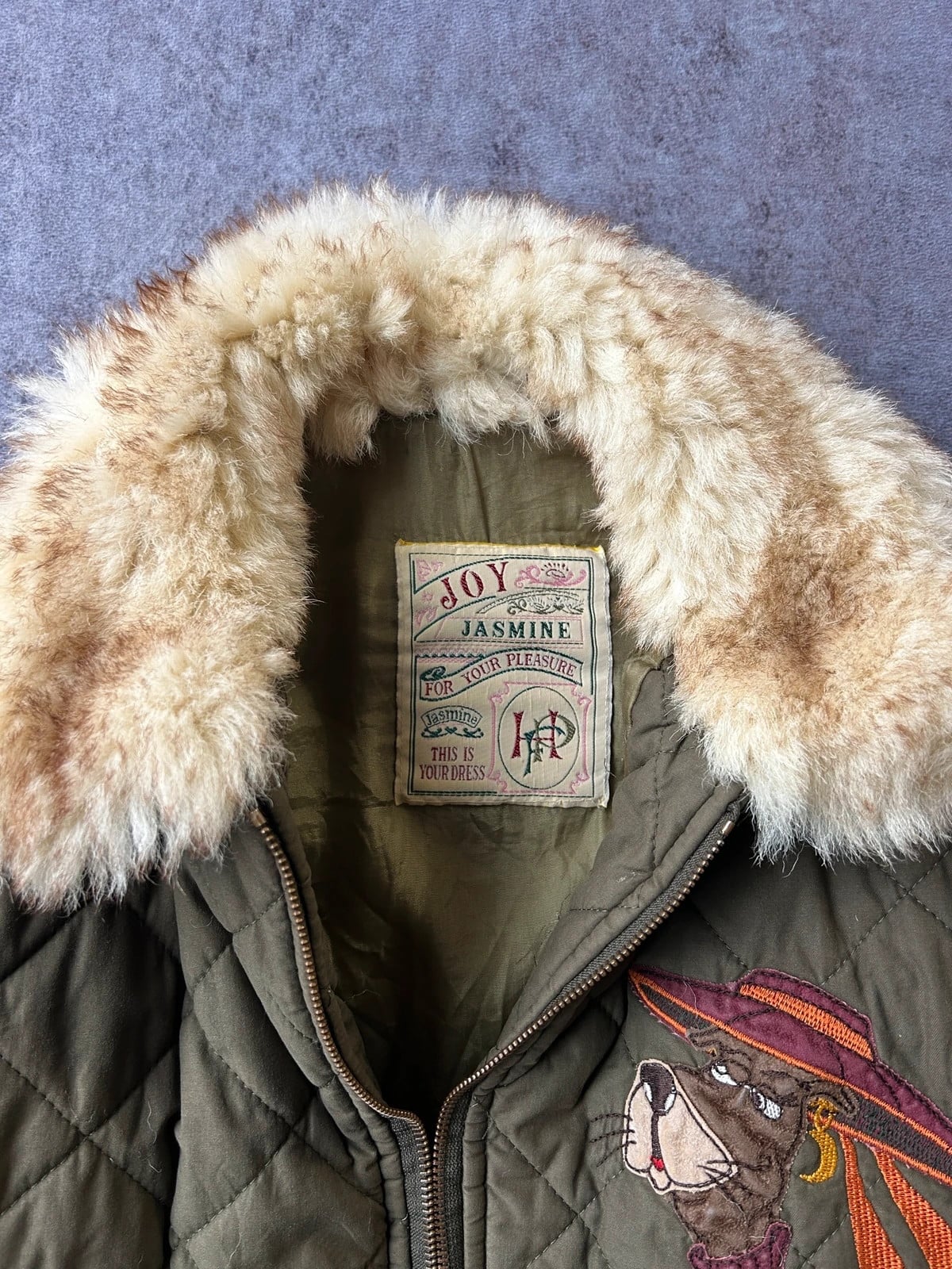 Joy Jasmine — Giacca imbottita con colletto in pelliccia anni 80 verde — 6
