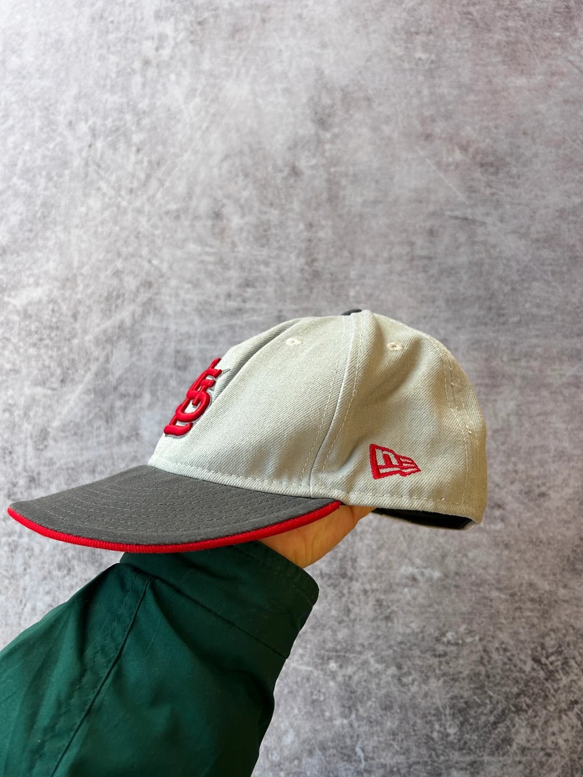 New Era — Cappellino baseball anni 2000 beige e grigio — 3