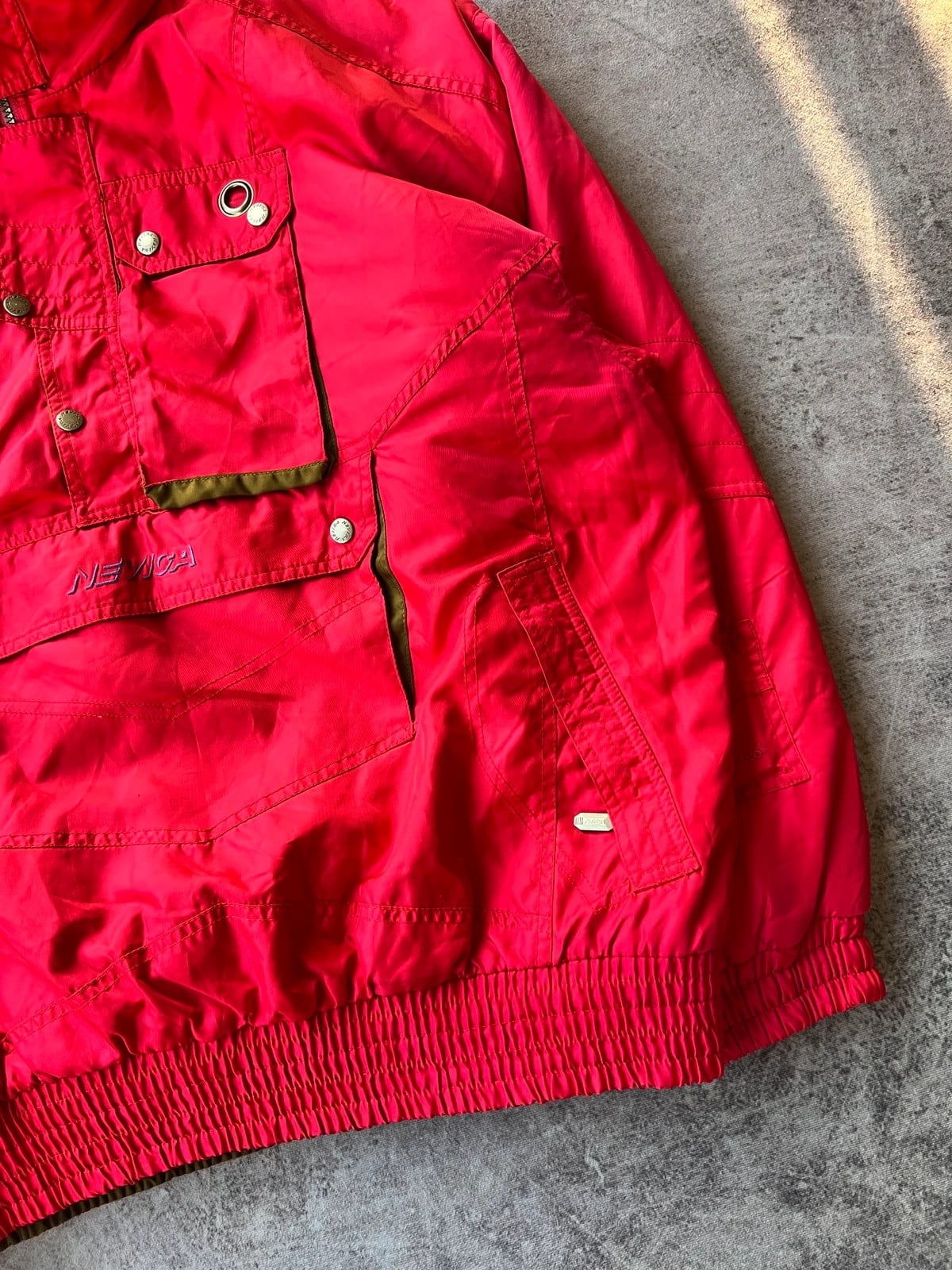 Nevica — Giacca invernale anni 90 rossa — 3
