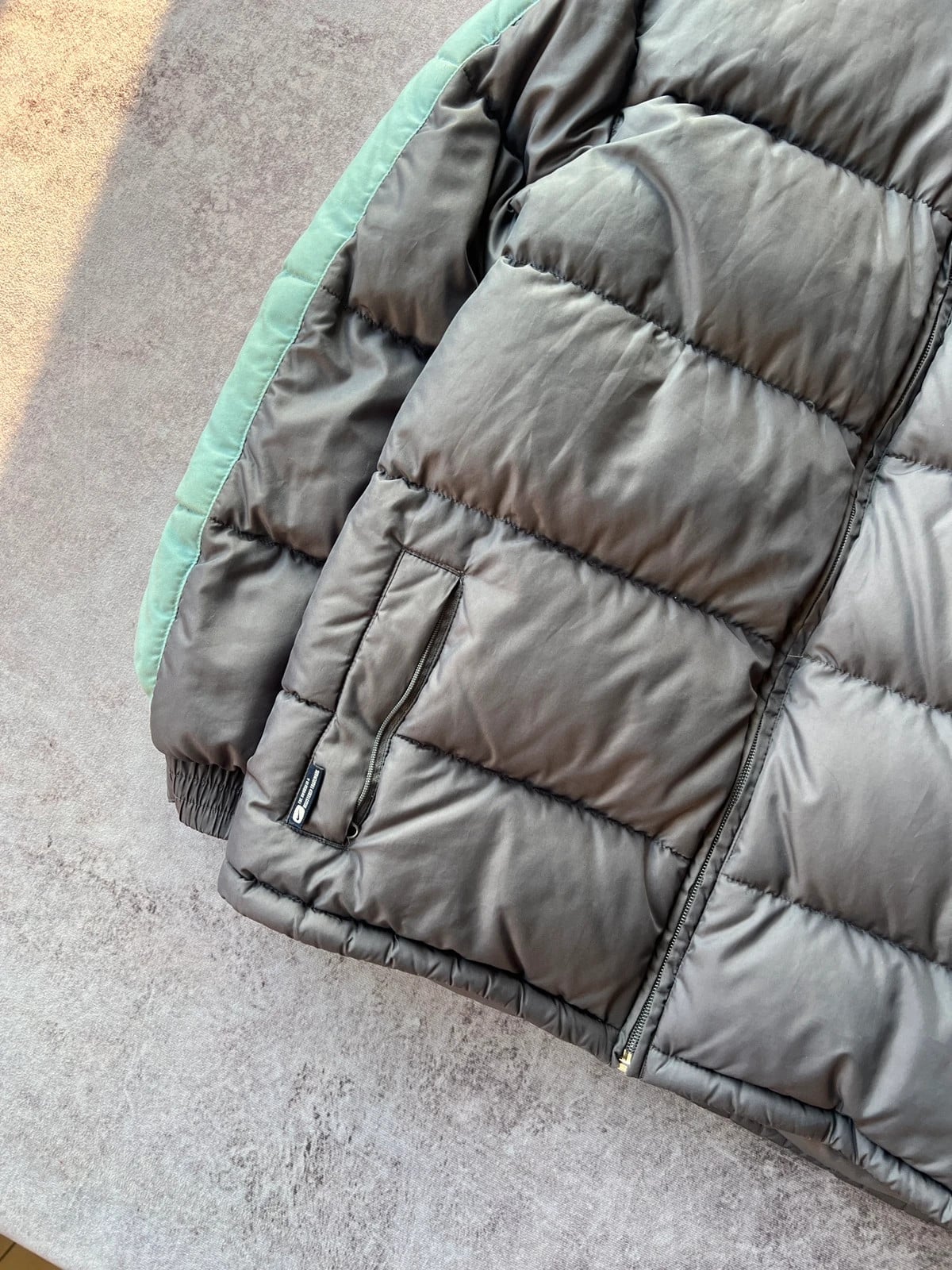 Nike — Giacca puffer anni 2000 grigia e turchese — 4