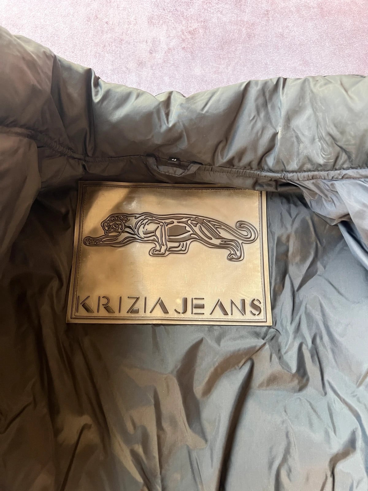 Kriza Jeans — Giacca puffer cropped anni 2000 verde oliva — 5