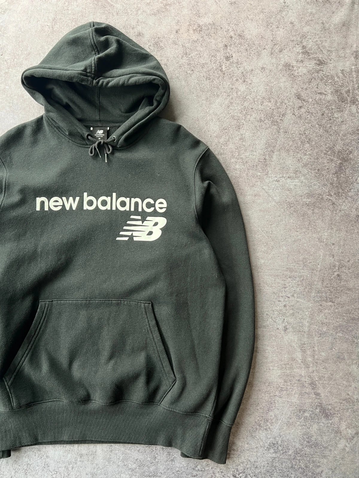 New Balance — Felpa con cappuccio nera anni 2000