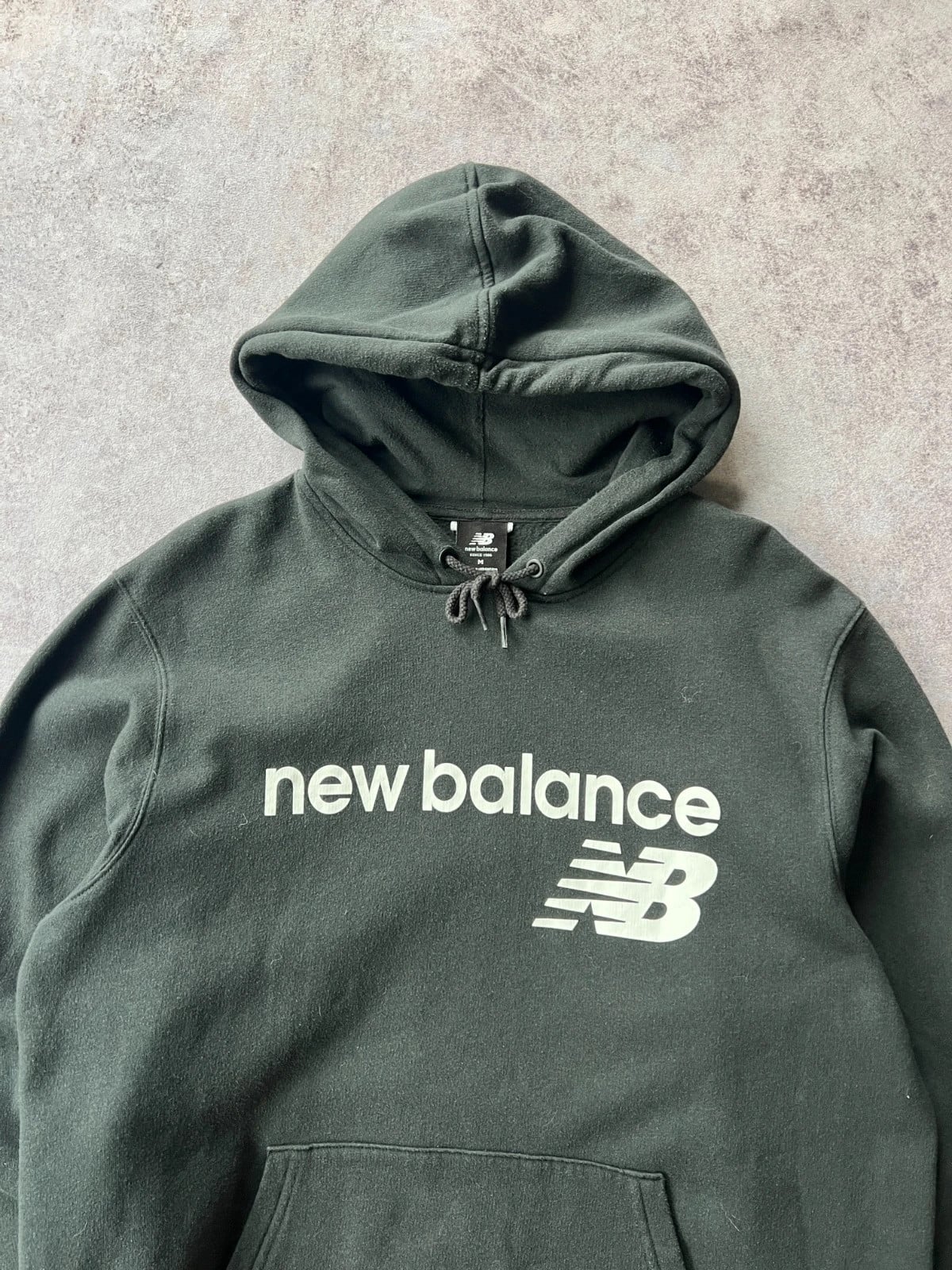 New Balance — Felpa con cappuccio nera anni 2000