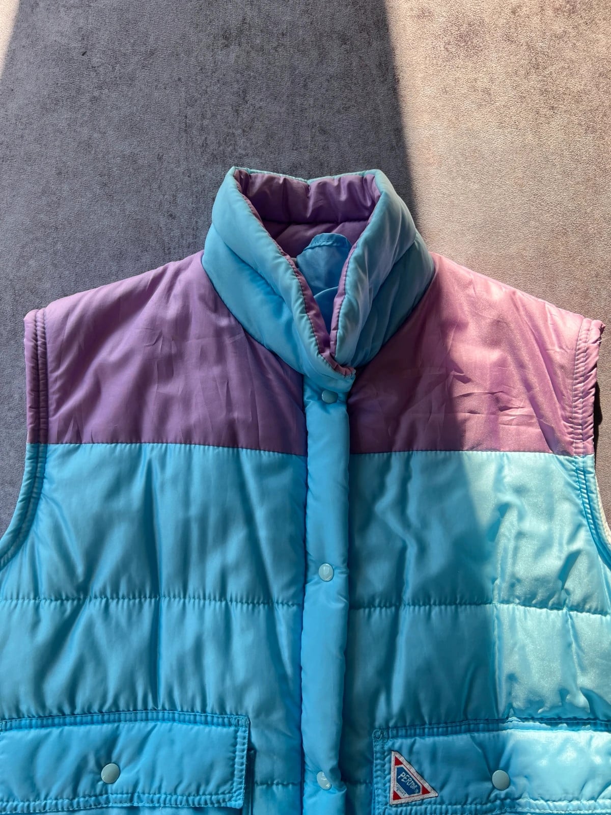 Vintage Dressing — Gilet imbottito anni 90 azzurro e viola
