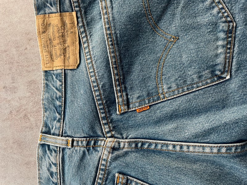 Levis blue jeans  615 ORANGE TAG — 9