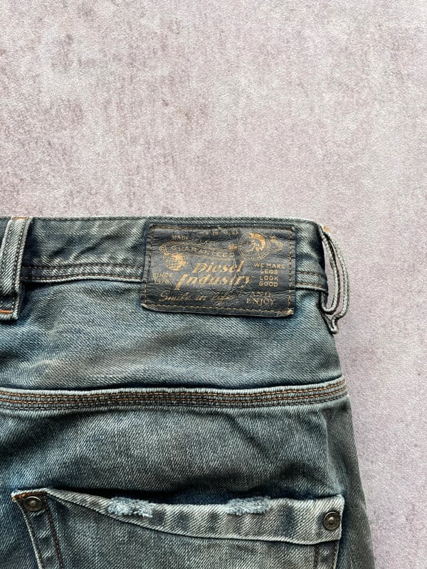 DIESEL JEANS — 10