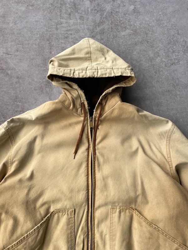 ACTIVE BEIGE — 2