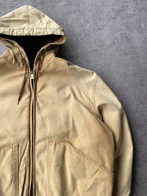 ACTIVE BEIGE — 3
