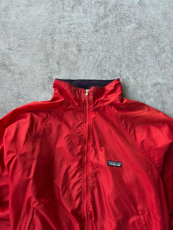 Patagonia giacca rossa — 2