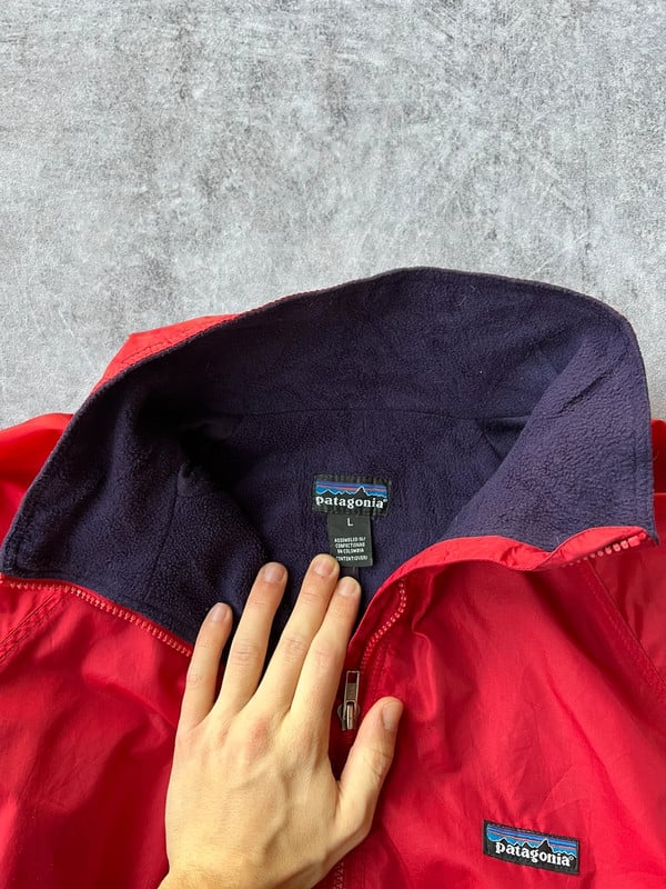 Patagonia giacca rossa — 5