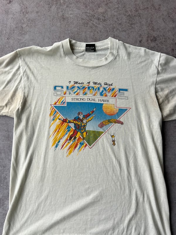 90s vintage tee — 2