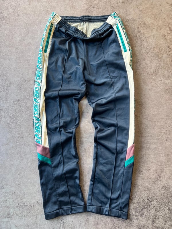 FELPA CON ZIP ASICS BLU/BIANCA & PANTALONI ABBINATI — 4