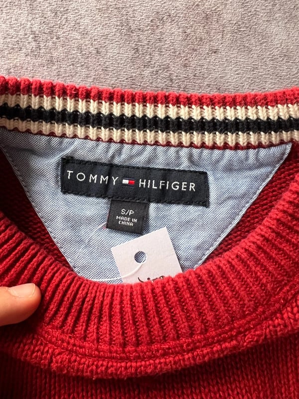 Tommy Hilfiger jumper red